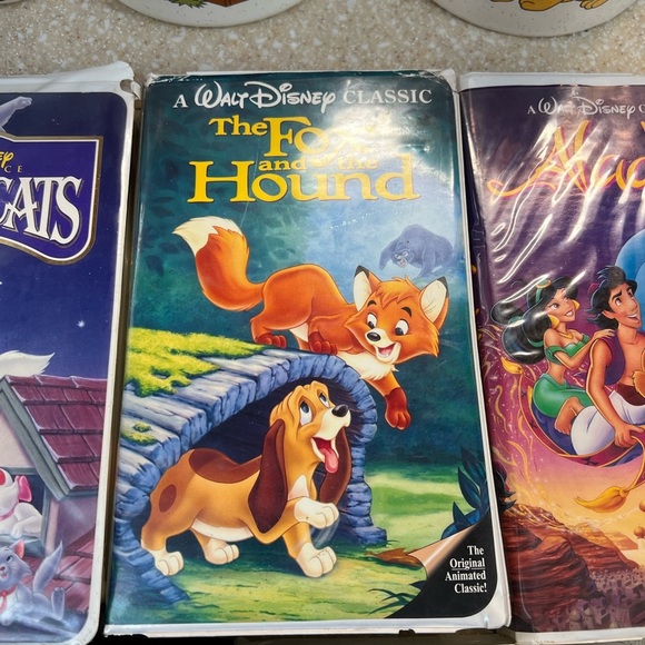 DISNEY VHS 3 Black Diamond Fantasia, Aladdin, Fox+Hound  Bedknobs+Broomsticks- - Picture 3 of 16
